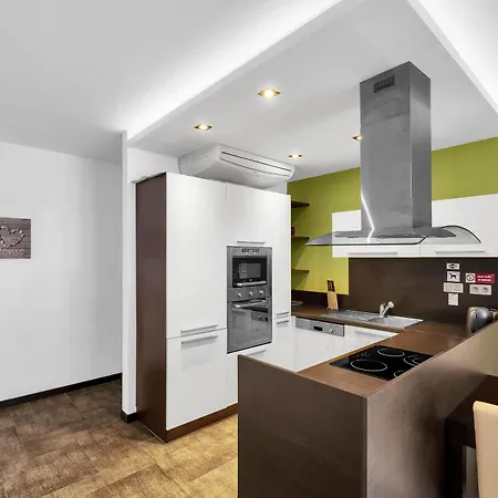 Fresh Lime In Center *