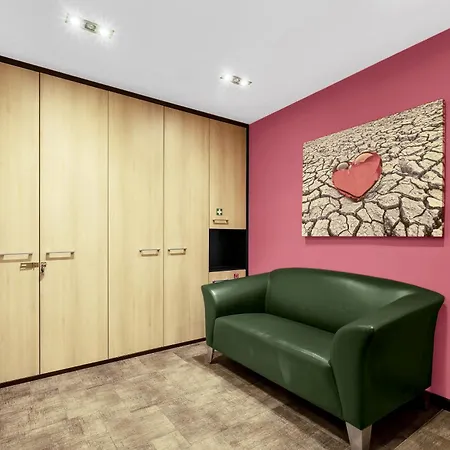 Fresh Lime In Center * براتسيلافا